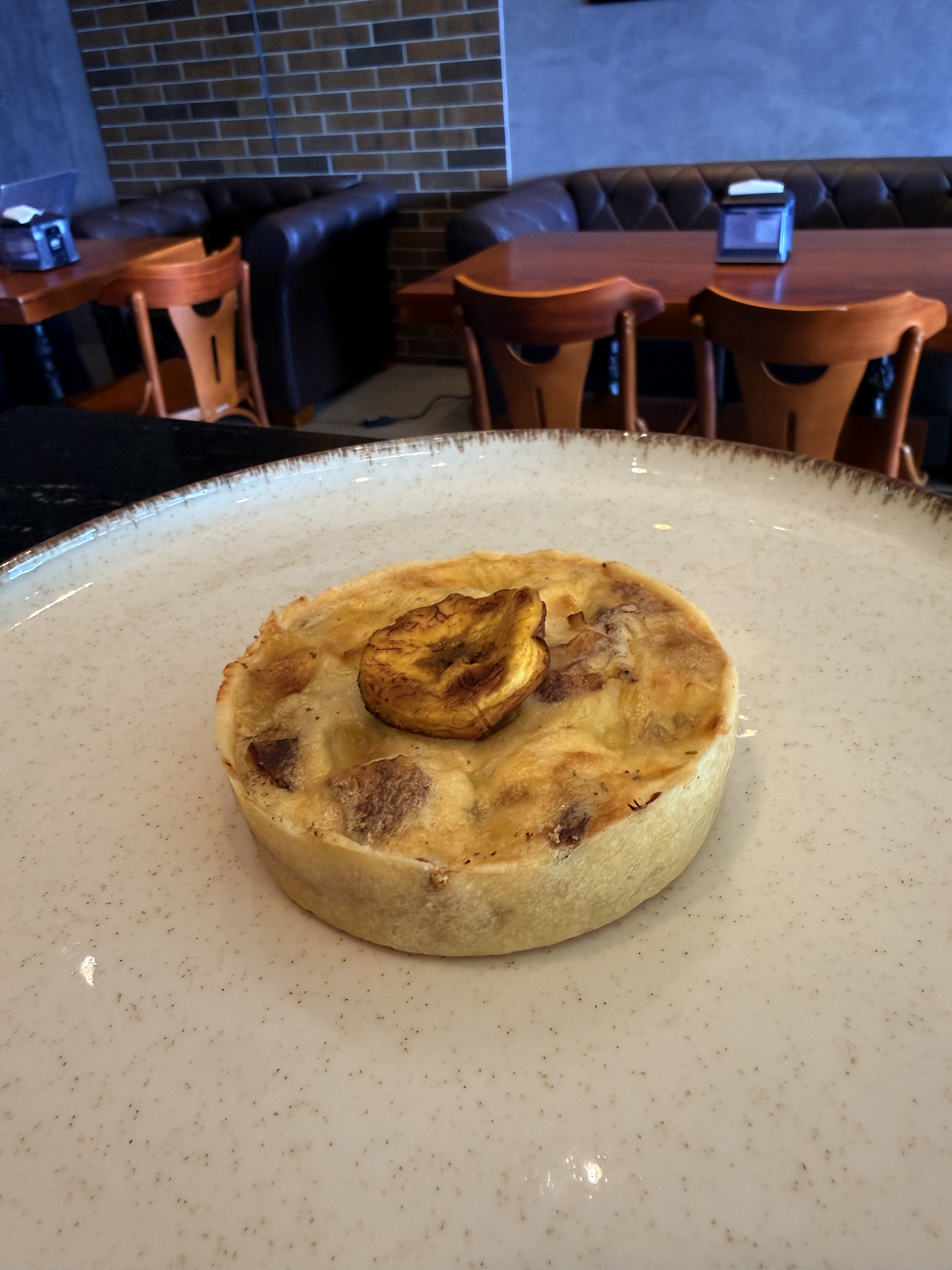 Quiche de Carne de Sol com Banana da Terra